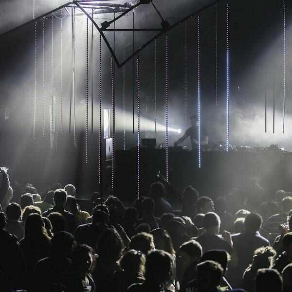 live act_600x600